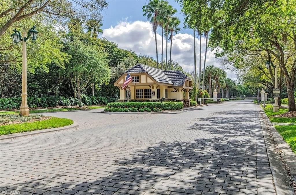LES CHATEAUX - Residential Lease