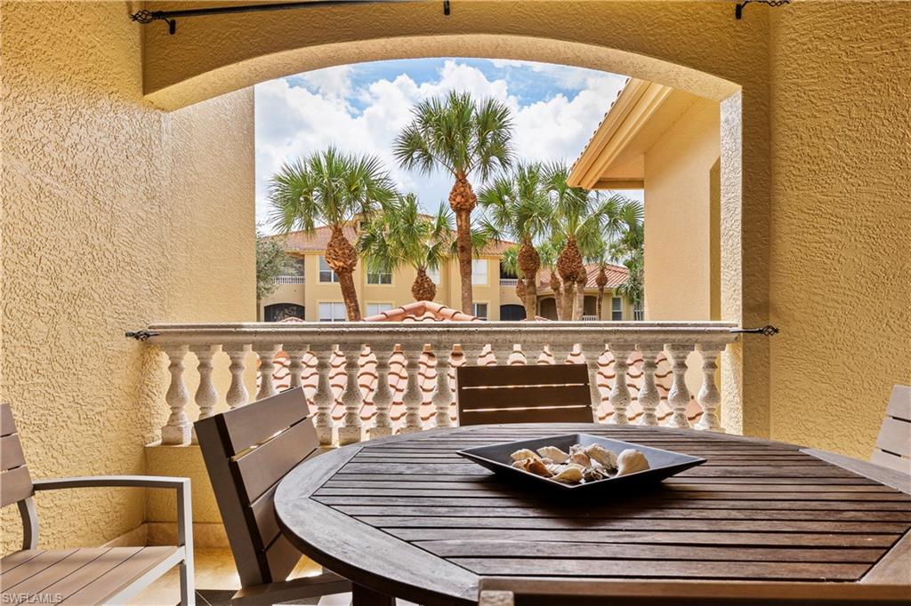 LES CHATEAUX - Residential Lease