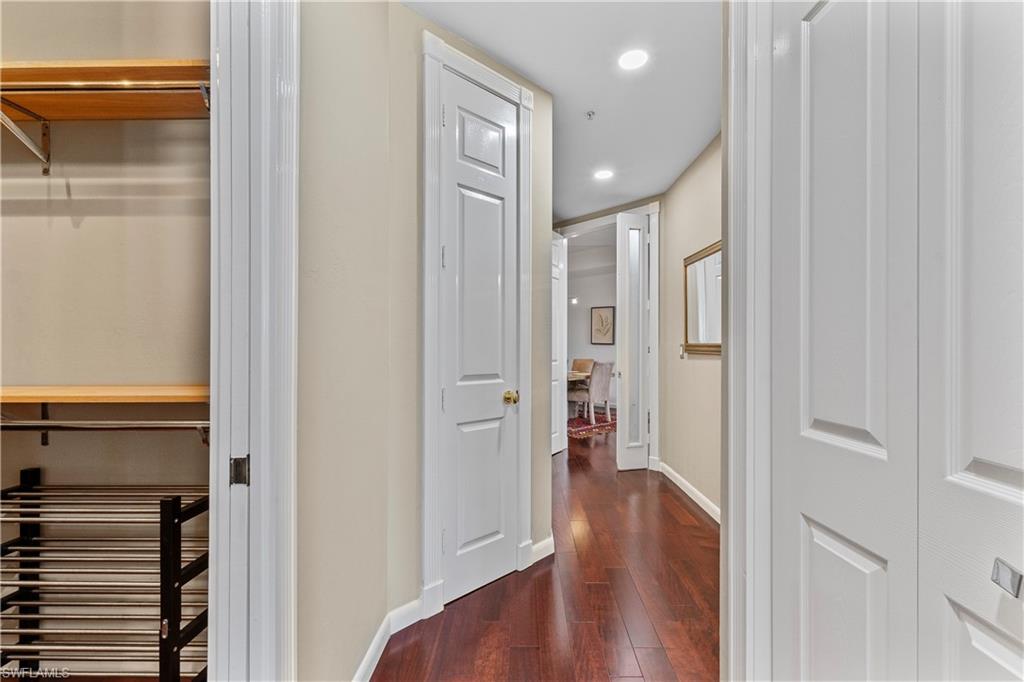 LES CHATEAUX - Residential Lease