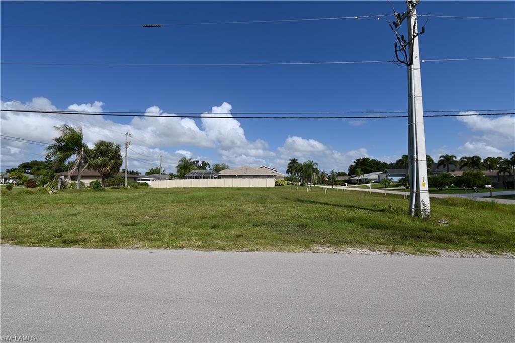 CAPE CORAL - Land