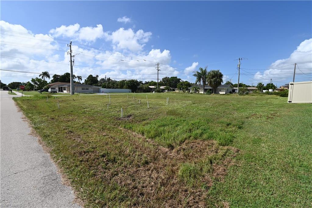 CAPE CORAL - Land