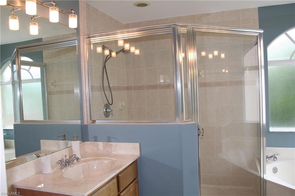 CATALINA ISLES - Residential