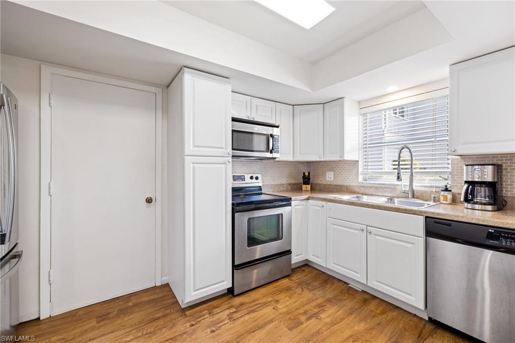 FOUR FOUNTAINS - Residential
