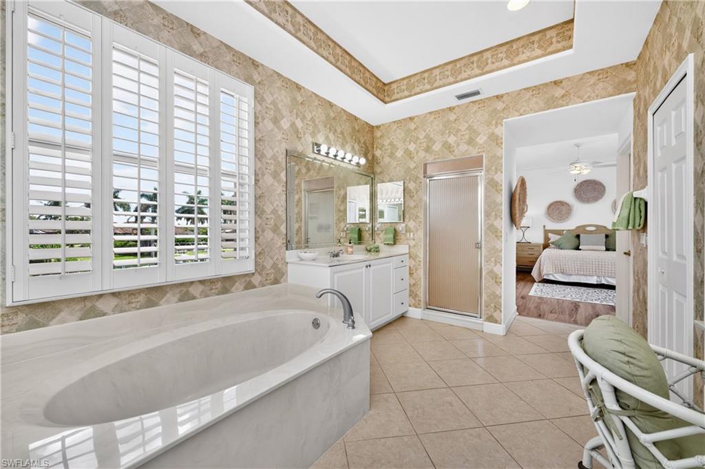 SUNSET KEY - Residential