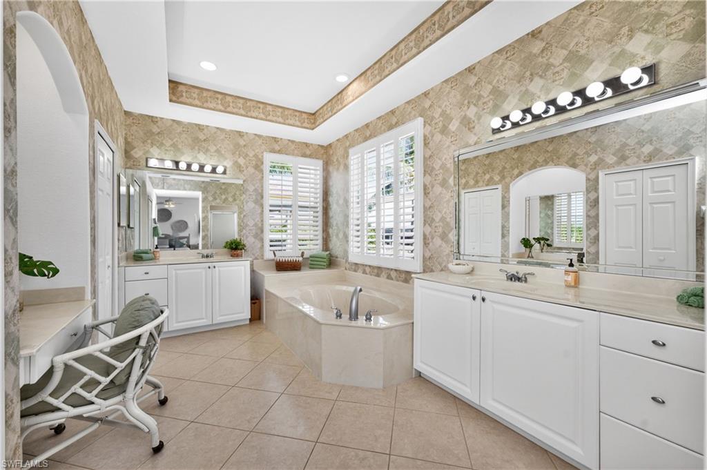 SUNSET KEY - Residential
