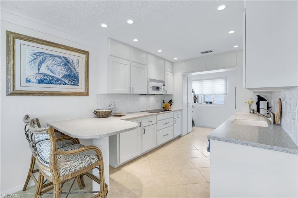 LA TOUR RIVAGE - Residential Lease