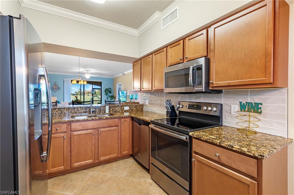 BONITA NATIONAL GOLF AND COUNTRY CLUB - Residential Lease