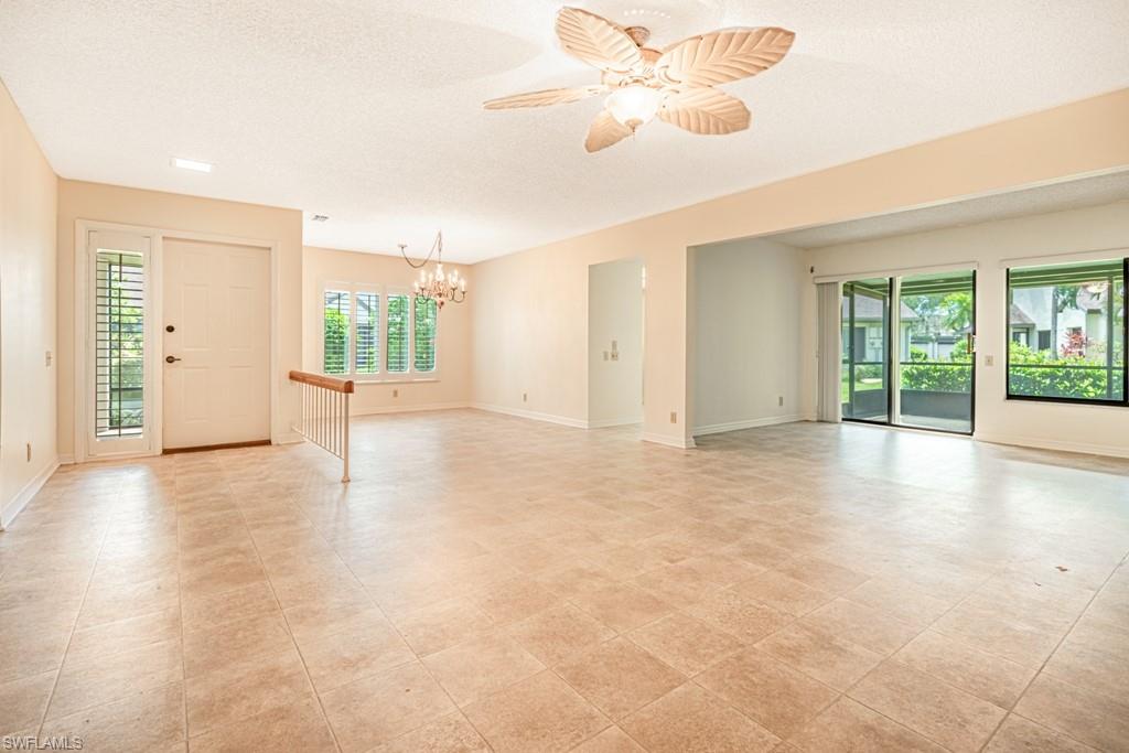 SEVEN LAKES - Residential