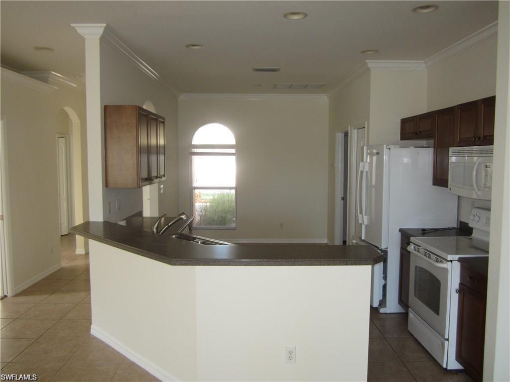 BELLA TERRA - Residential Lease
