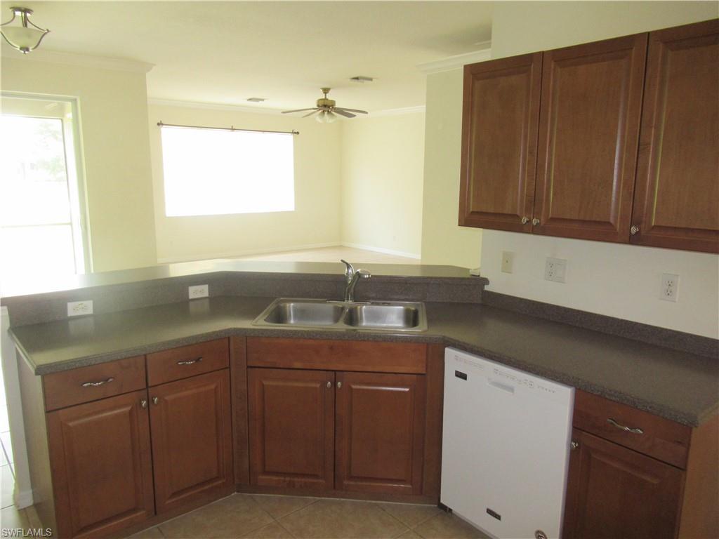 BELLA TERRA - Residential Lease