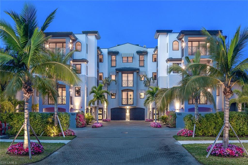 ESMERALDA ON EIGHTH - Residential
