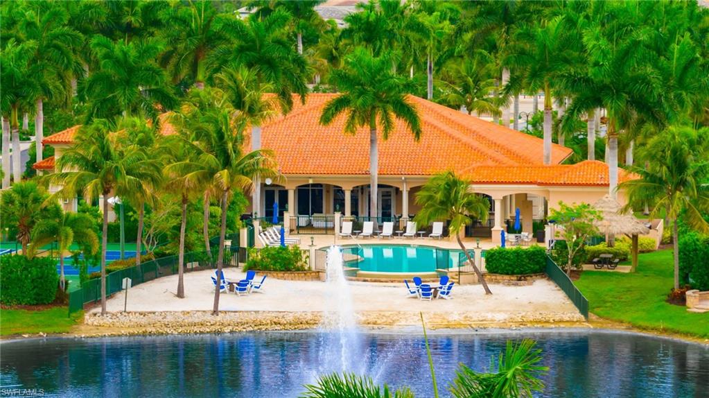 NAPLES MOTORCOACH RESORT - Land