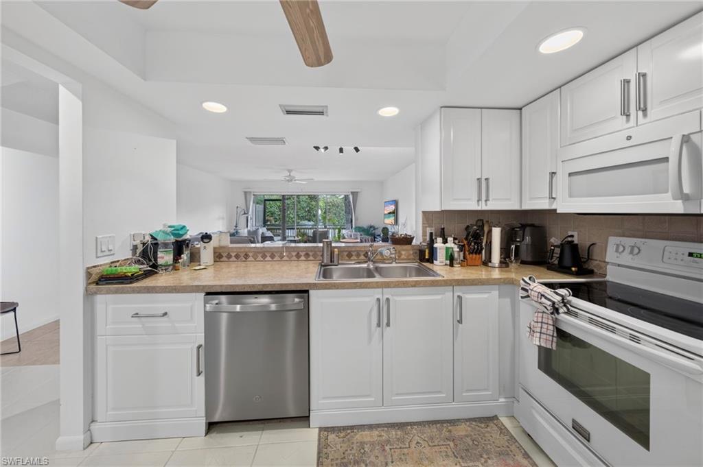 PELICAN RIDGE - Residential Lease