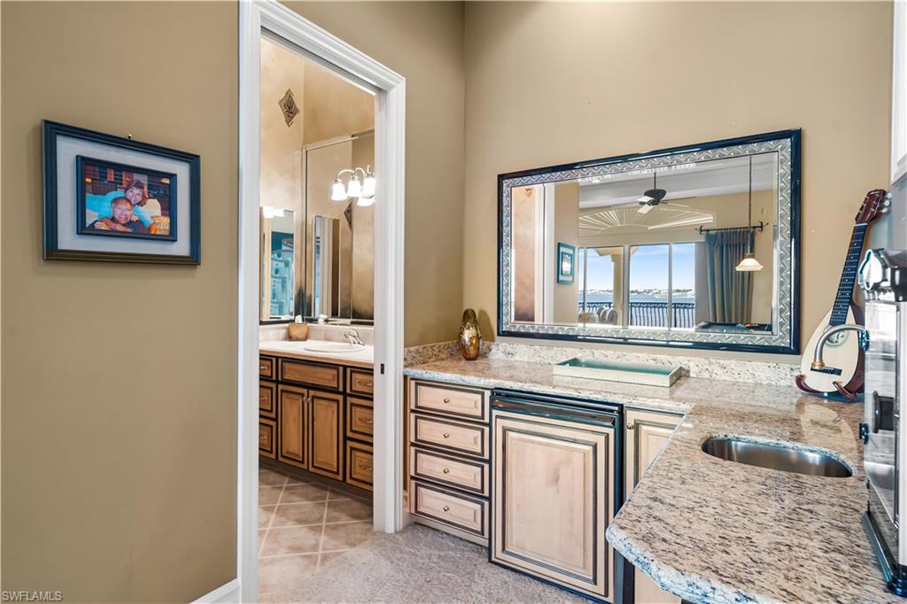 EDGEWATER - Residential