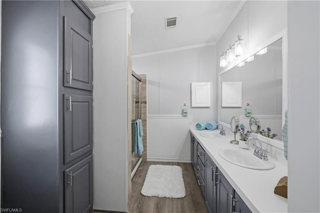 FOREST PARK MOBILE HOME - Residential