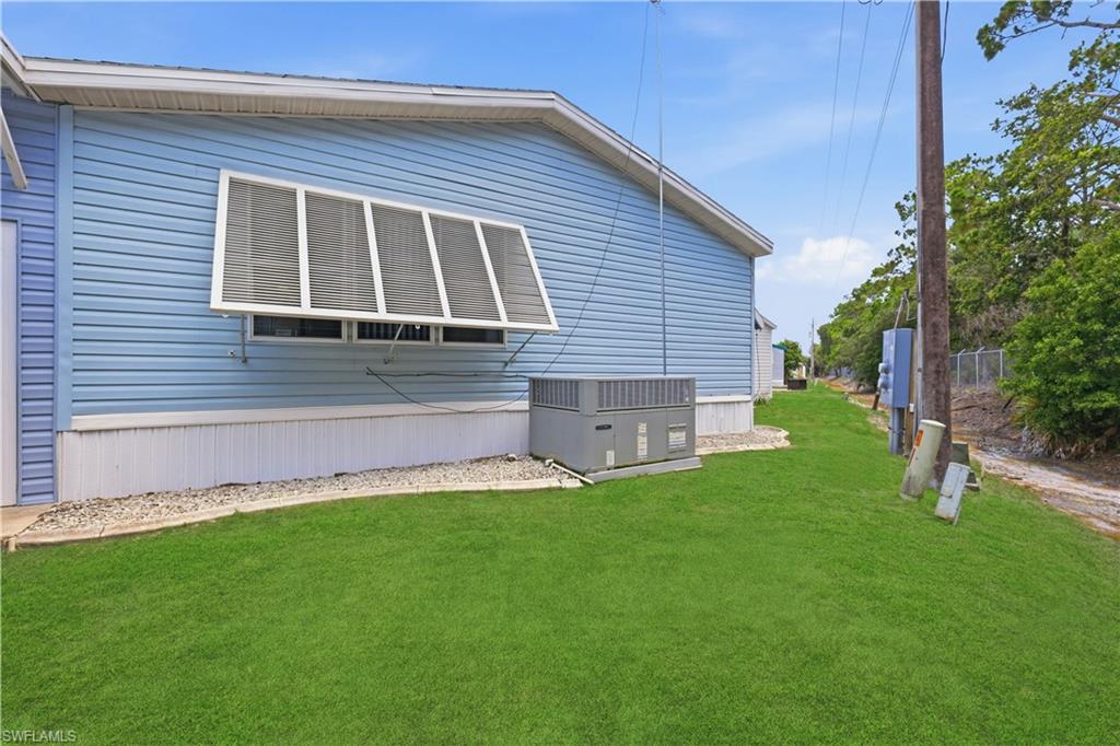FOREST PARK MOBILE HOME - Residential