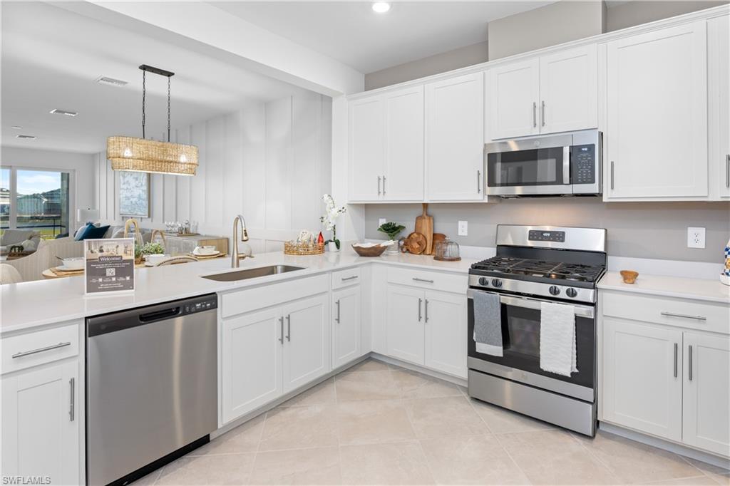 TUCKERS COVE - Residential