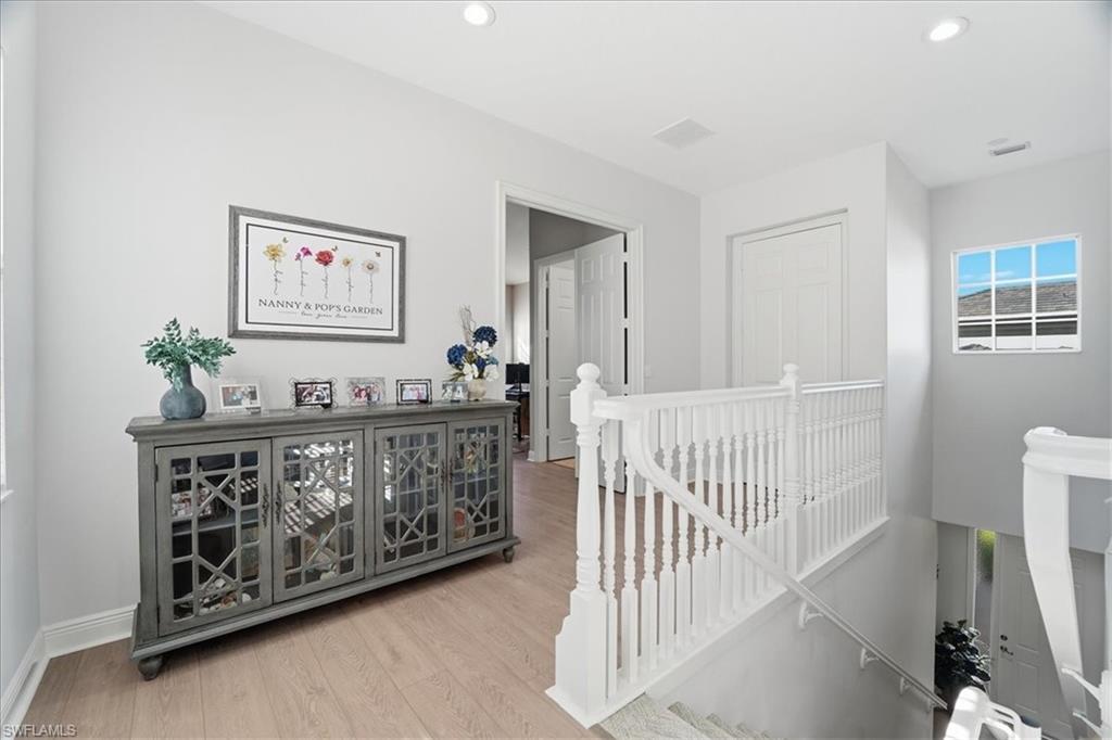 HAWTHORNE - Residential Lease