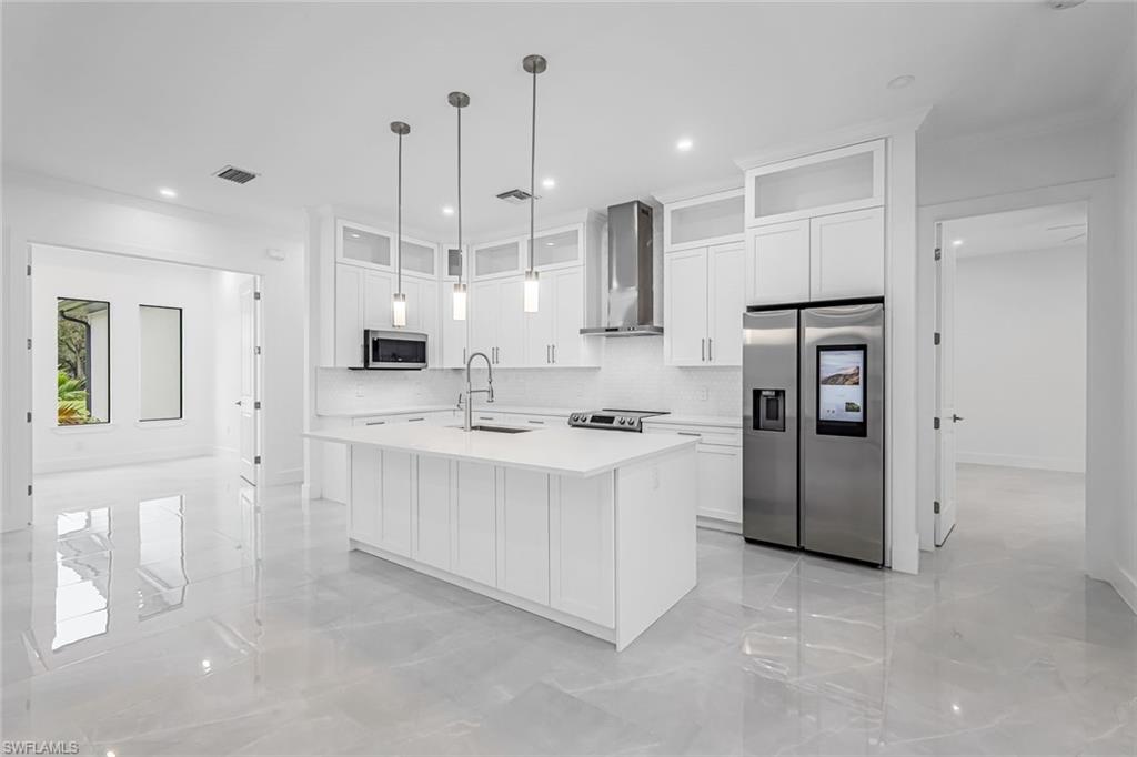 GOLDEN GATE ESTATES - Residential