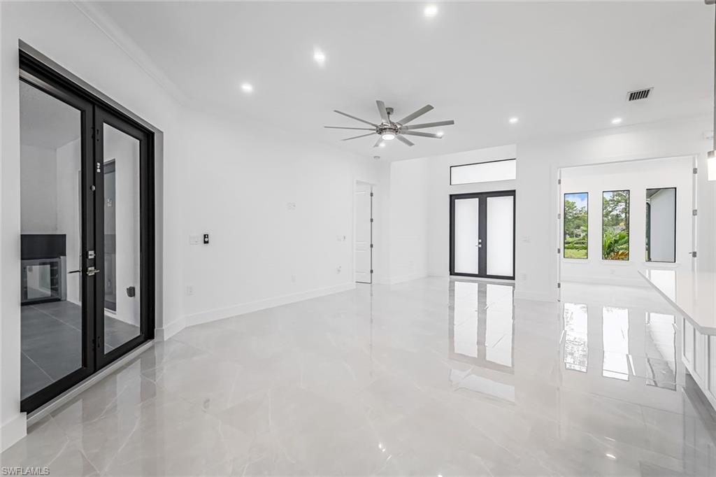 GOLDEN GATE ESTATES - Residential