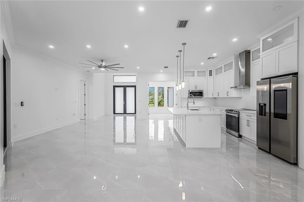GOLDEN GATE ESTATES - Residential
