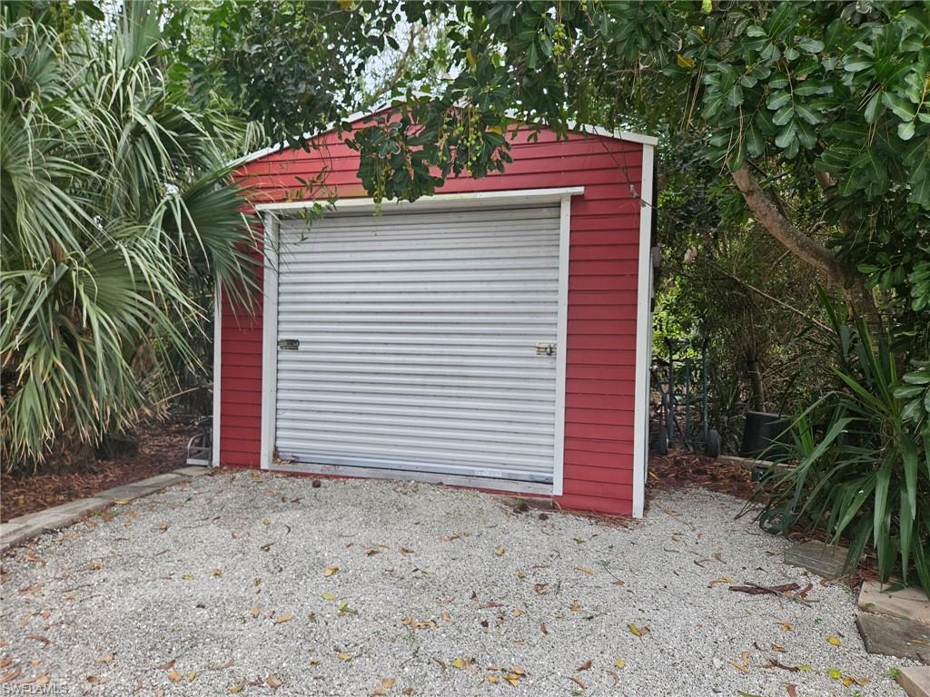 BONITA SPRINGS - Residential Income