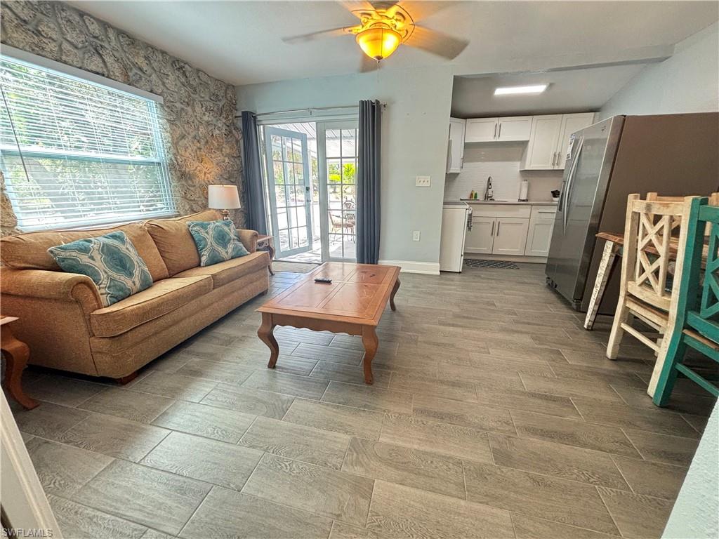 BONITA SPRINGS - Residential Income