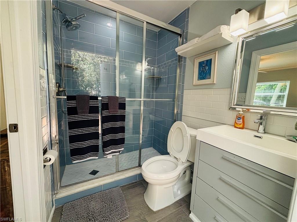 BONITA SPRINGS - Residential Income