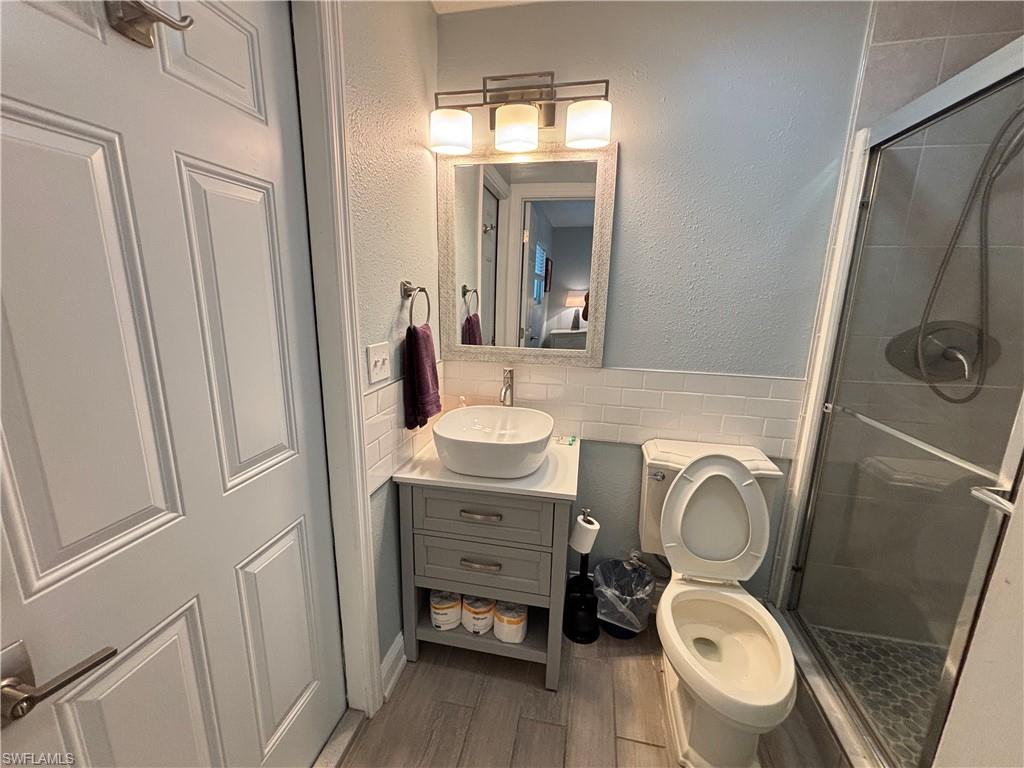 BONITA SPRINGS - Residential Income