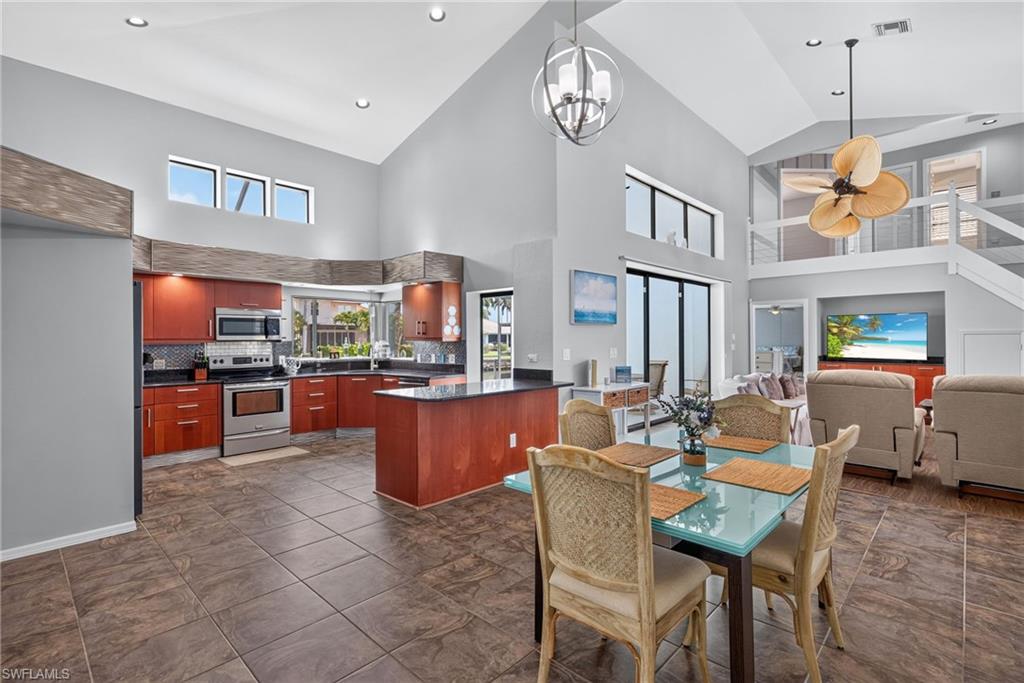MARCO ISLAND - Residential