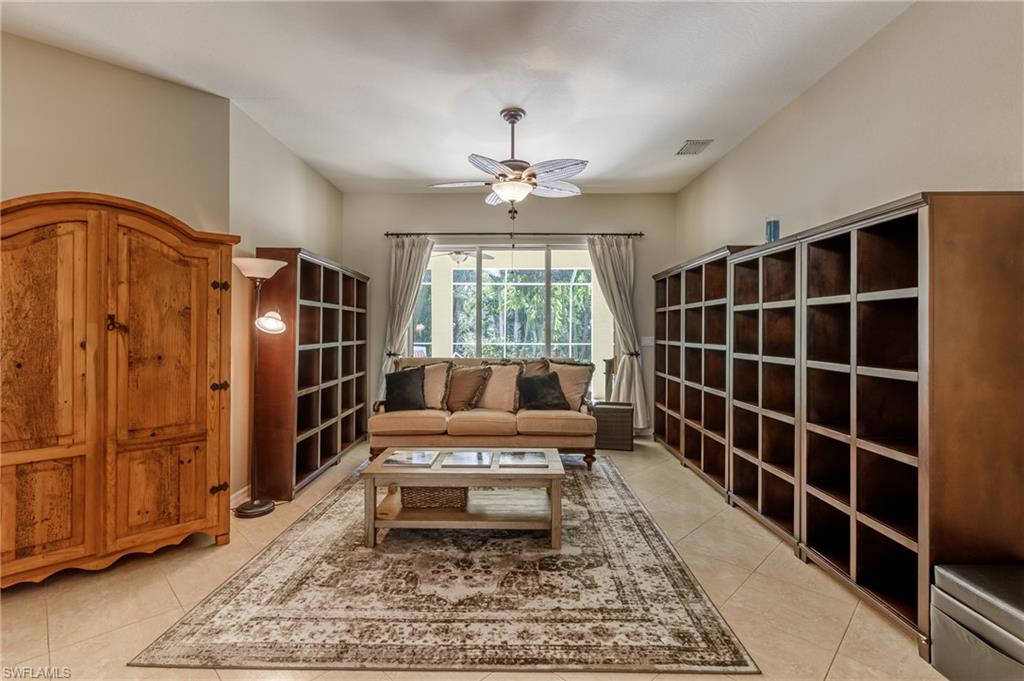 STONEYBROOK - Residential