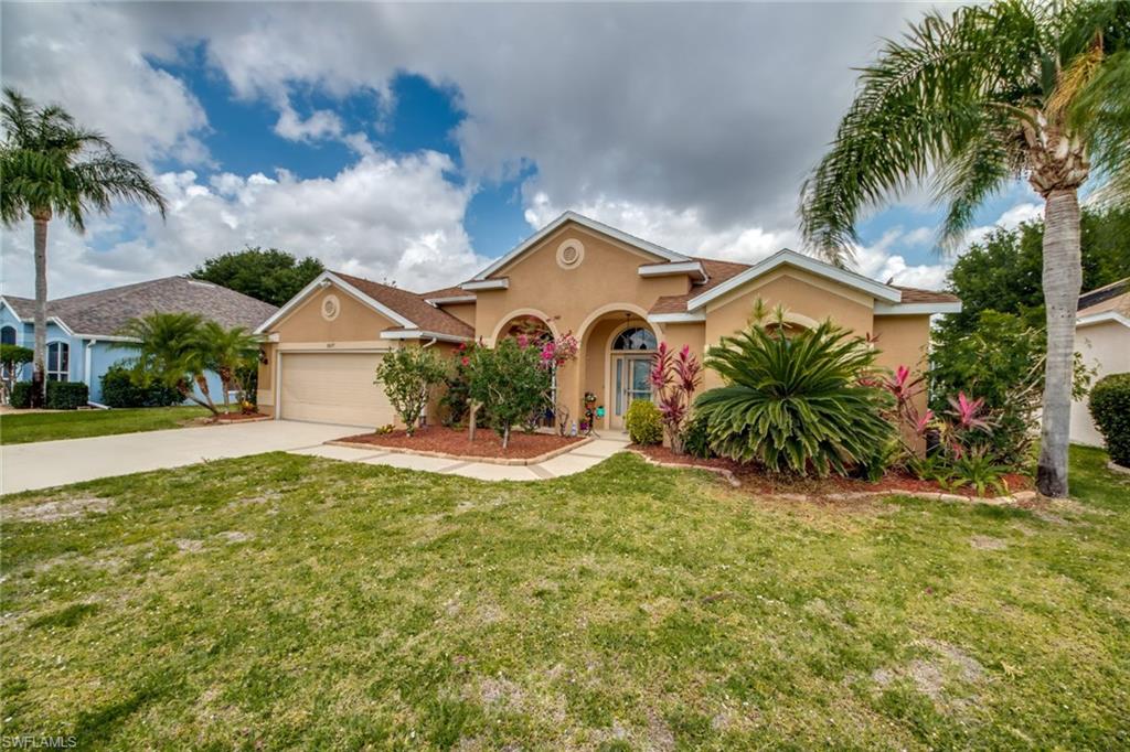 VARSITY LAKES - Residential