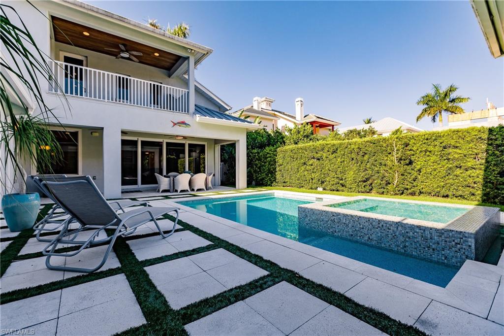 OLDE NAPLES - Residential