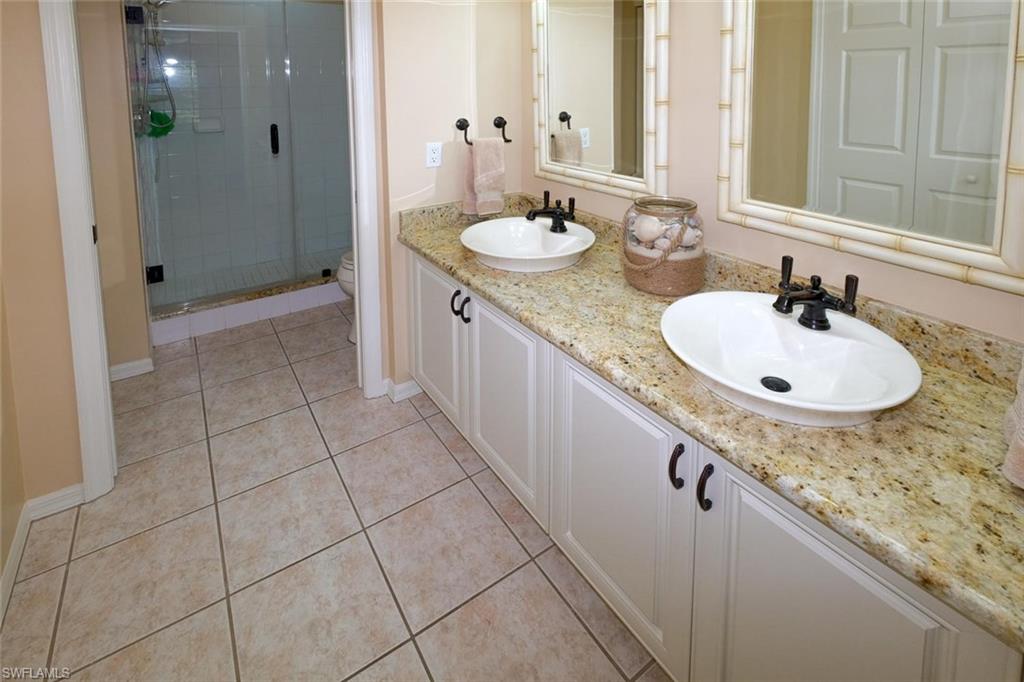WILLOWBROOK - Residential