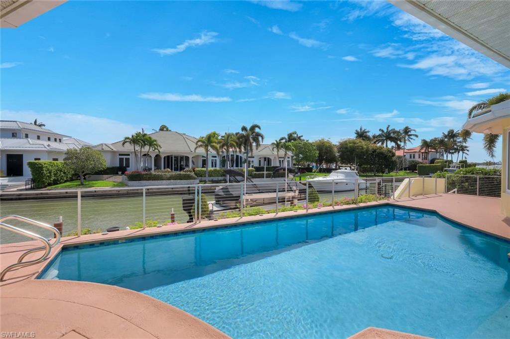ROYAL HARBOR - Residential