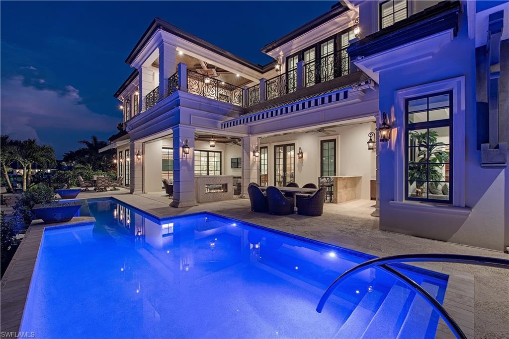 PARK SHORE - Residential