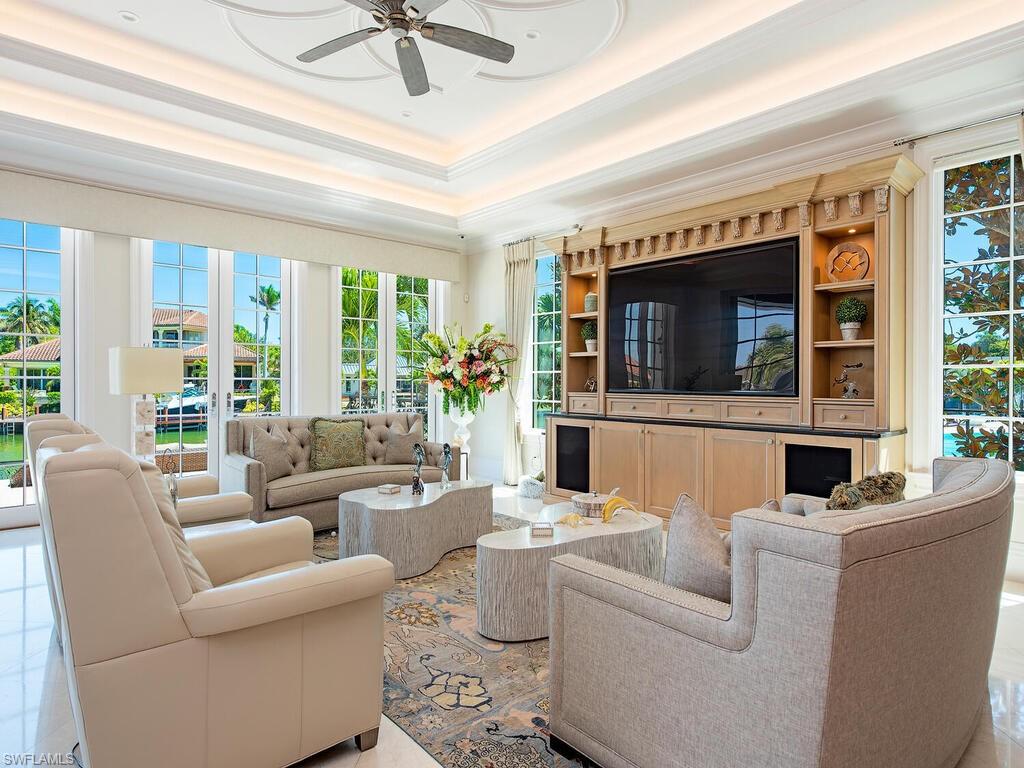 PARK SHORE - Residential