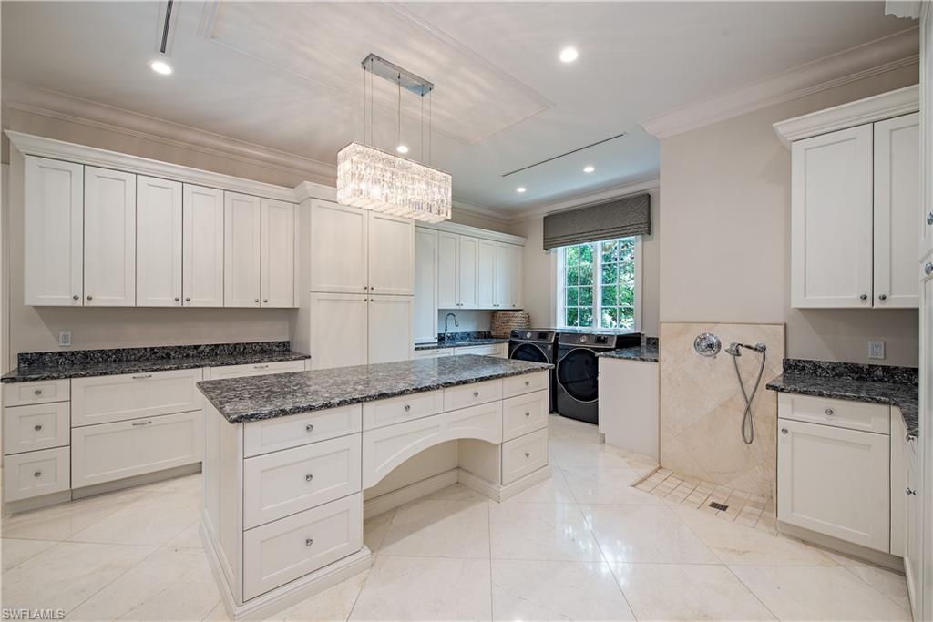 PARK SHORE - Residential