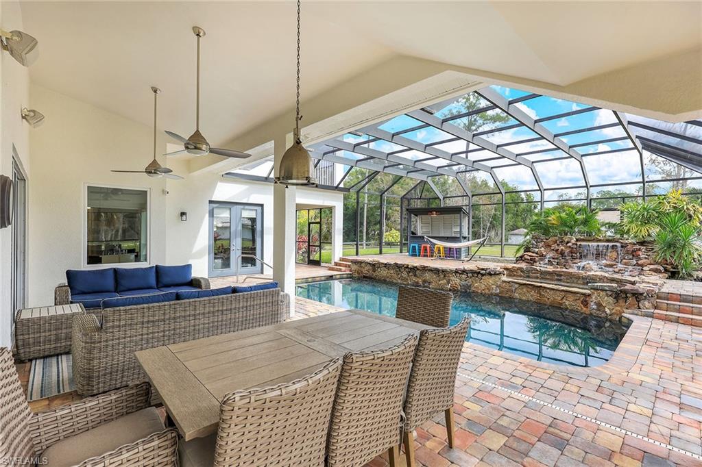 OAKES ESTATES - Residential