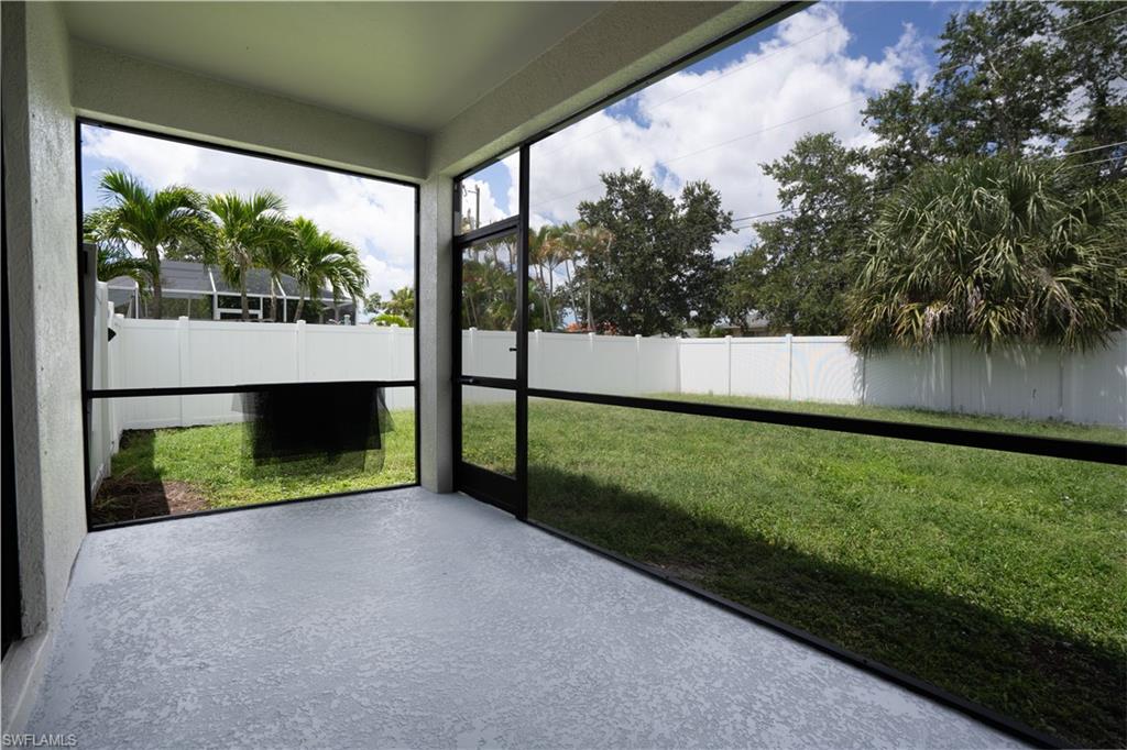 CAPE CORAL - Residential