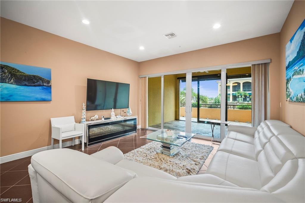 GENOVA - Residential Lease
