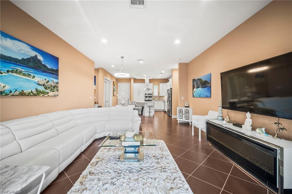 GENOVA - Residential Lease