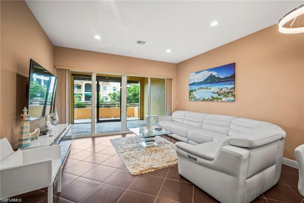 GENOVA - Residential Lease