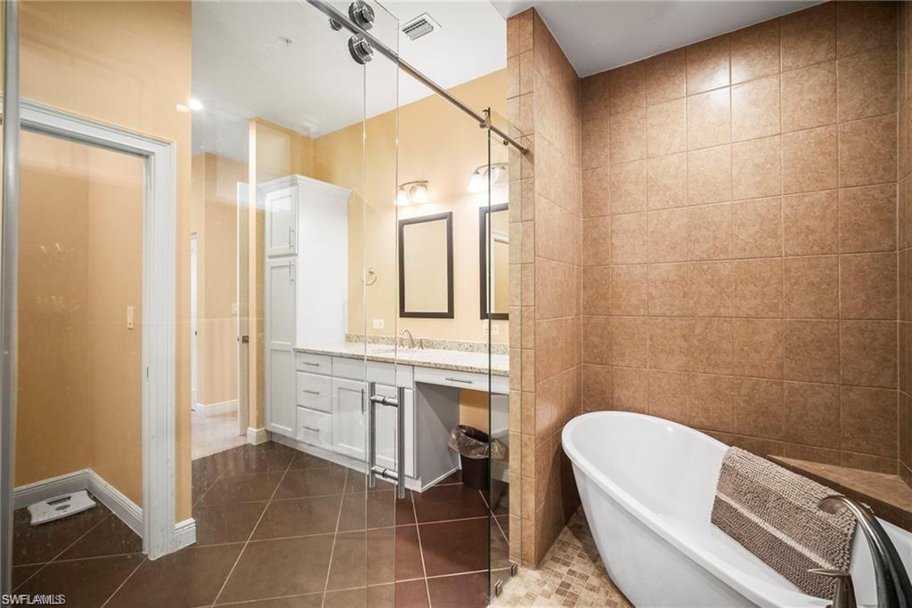 GENOVA - Residential Lease