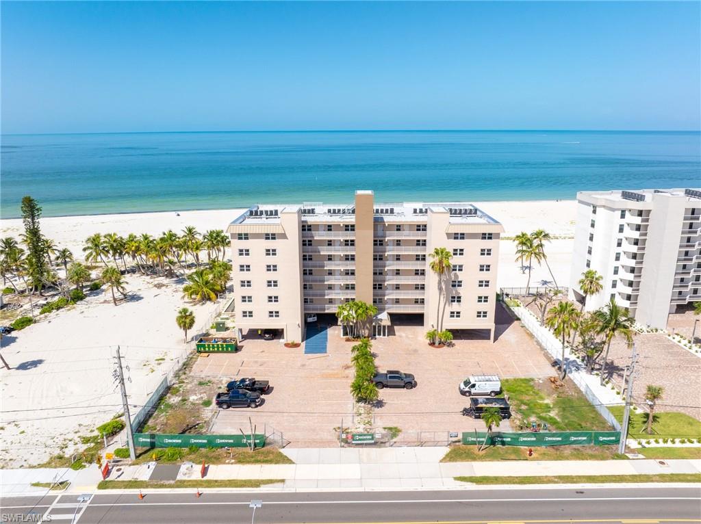 EDEN HOUSE CONDO - Residential