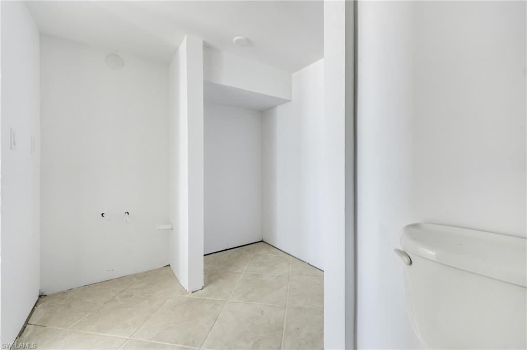 EDEN HOUSE CONDO - Residential