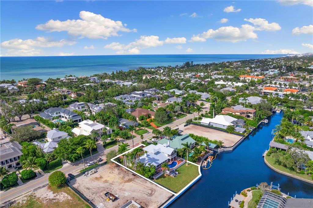 AQUALANE SHORES - Residential