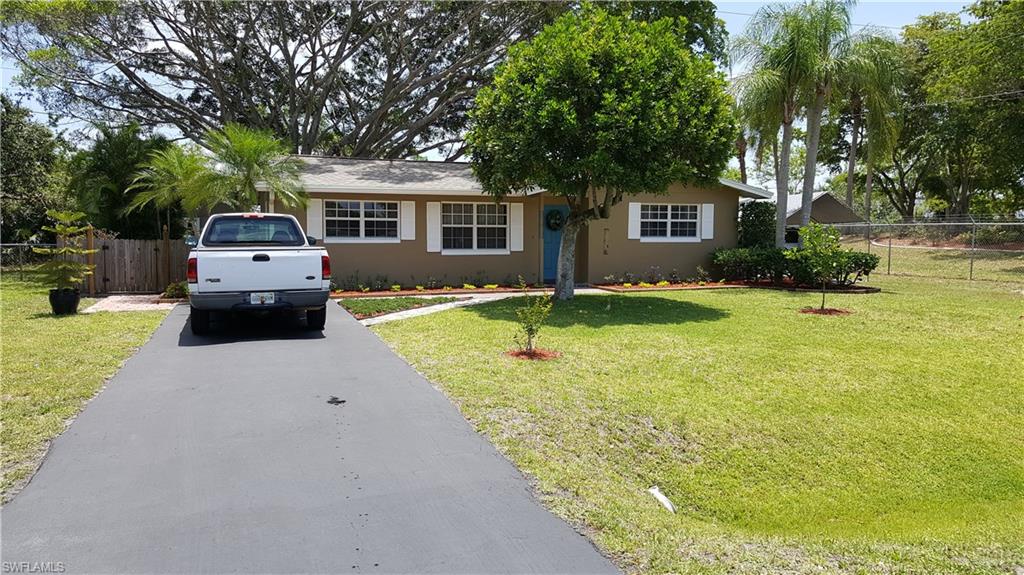 SELLER RE-LOCATING, YOUR GAIN, ABSOLUTELY ADORABLE HOME LOVINGLY CARED FOR,ROOF NEW IN SEPT OF 2015 A/C 5 YRS AGO, ALL WINDOWS HAVE BEEN REPLACED & ARE GRAY-TINTEDUNIQUE BACK YARD WITH A WORK SHOP FOR YOU "PUTTERERS",BANYAN TREE SETS OFF THIS LOVELY BACK YARD WITH SMALL LEMON TREE & POTTED BANANA PLANTS THAT STAY,IN FRONT AN AVACADO TREE & NAVEL ORANGE TREE..ENCLOSED 
REAR PORCH AREA FOR COCKTAIL-SIPPING EVENINGS, TOO!!EXTERIOR RECENTLY PAINTED.TILE IN WET AREAS LIVING & BEDROOM AREAS HAVE SYNTHETIC WOOD FLOORS SELLERS REQUEST "APPROVED BUYERS ONLY, PLEASE"!!!!!!!