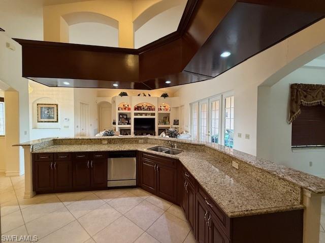 LABELLE ESTATES - Residential