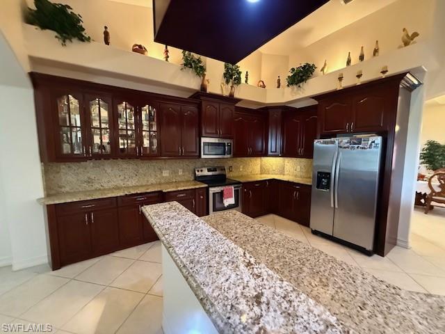 LABELLE ESTATES - Residential